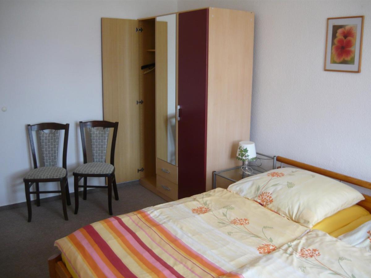 Uns Luett Wohnung Nossentiner Huette Extérieur photo